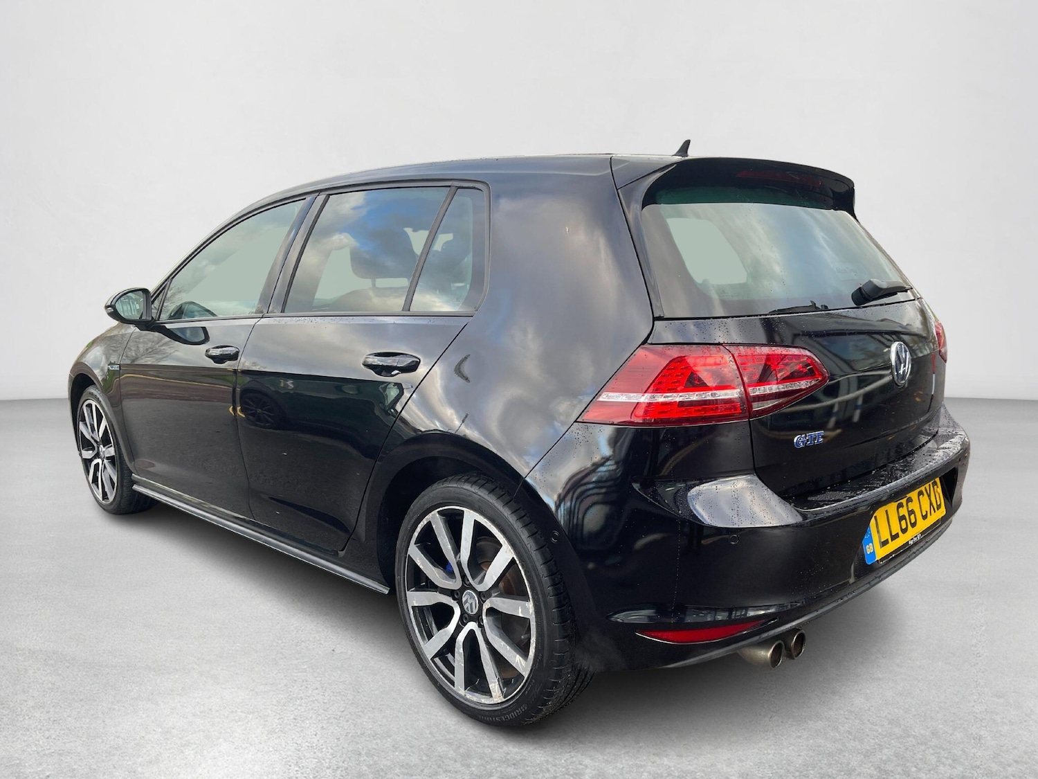 Used Volkswagen Golf 2016 for sale - 76597227: Photo 5