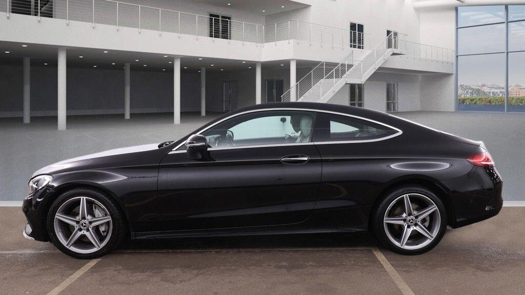 Used Mercedes-Benz C Class 2018 for sale - 77484312: Photo 4