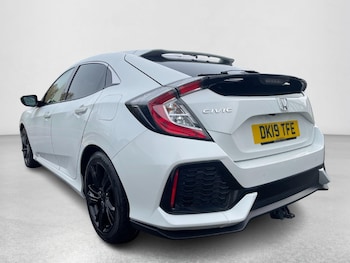 Used Honda Civic 2019 for sale - 76370744: Photo