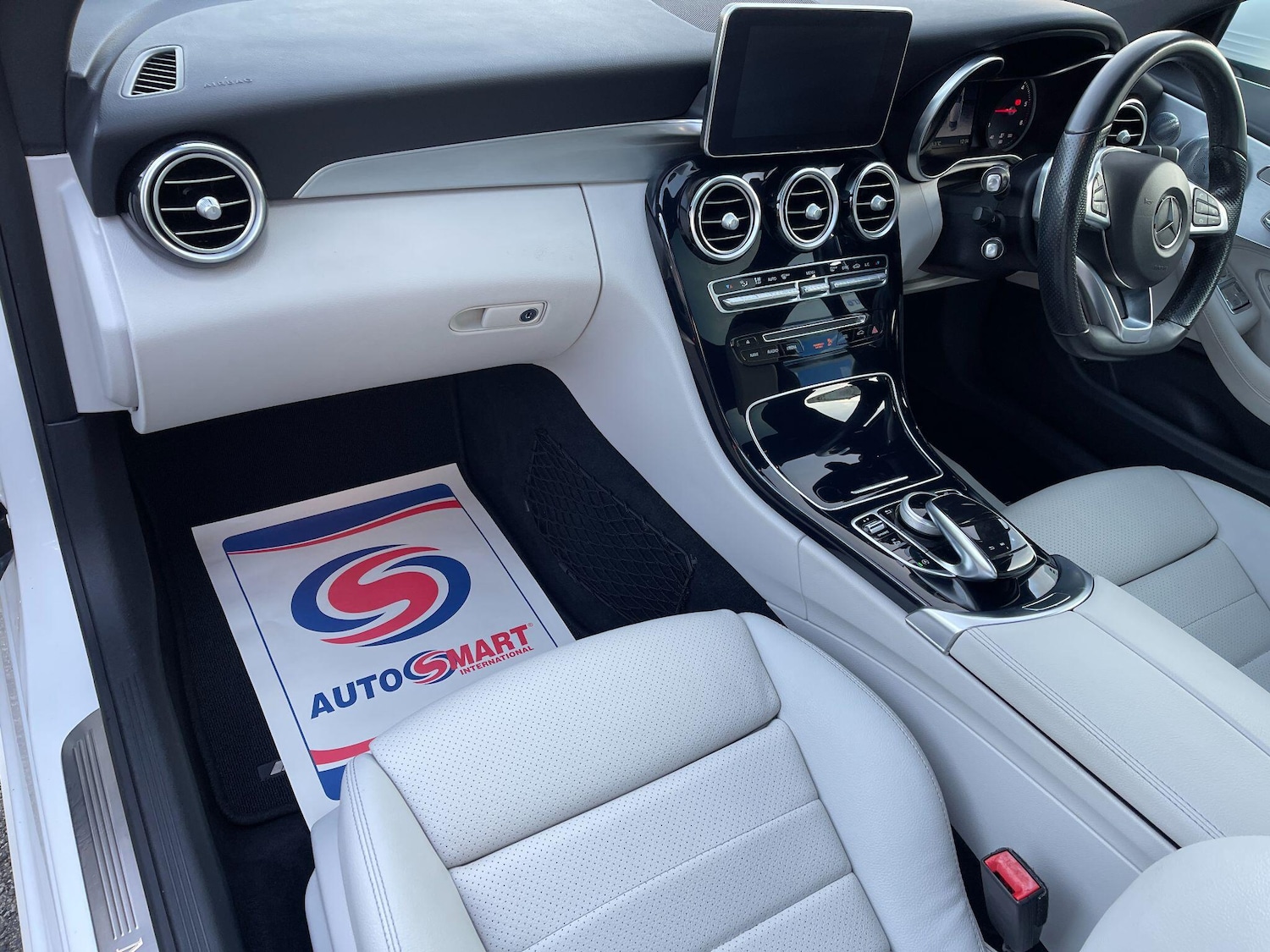 Used Mercedes-Benz C Class 2017 for sale - 77073998: Photo 11