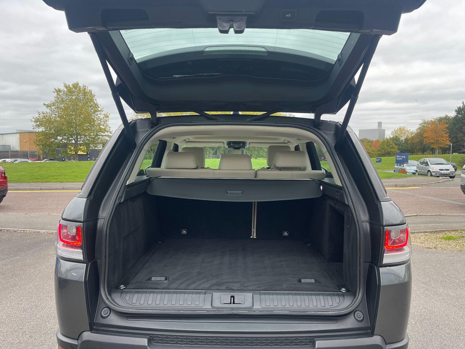 Used Land Rover Range Rover Sport 2017 for sale - 76012809: Photo 76