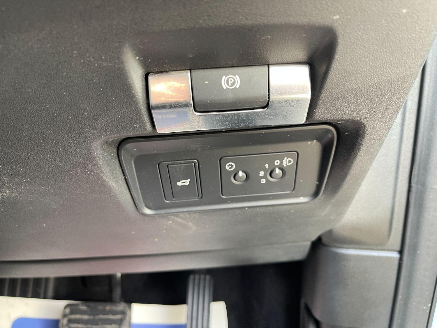 Vehicle 44