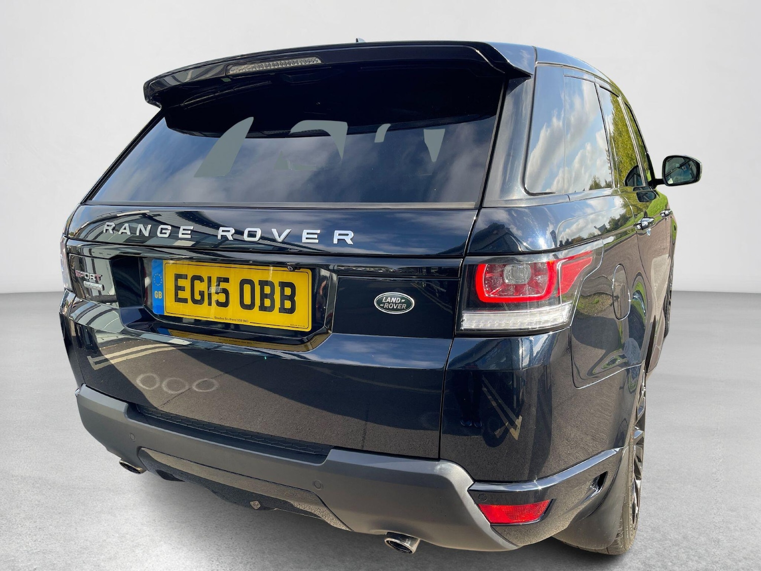 Used Land Rover Range Rover Sport 2015 for sale - 76021073: Photo 3