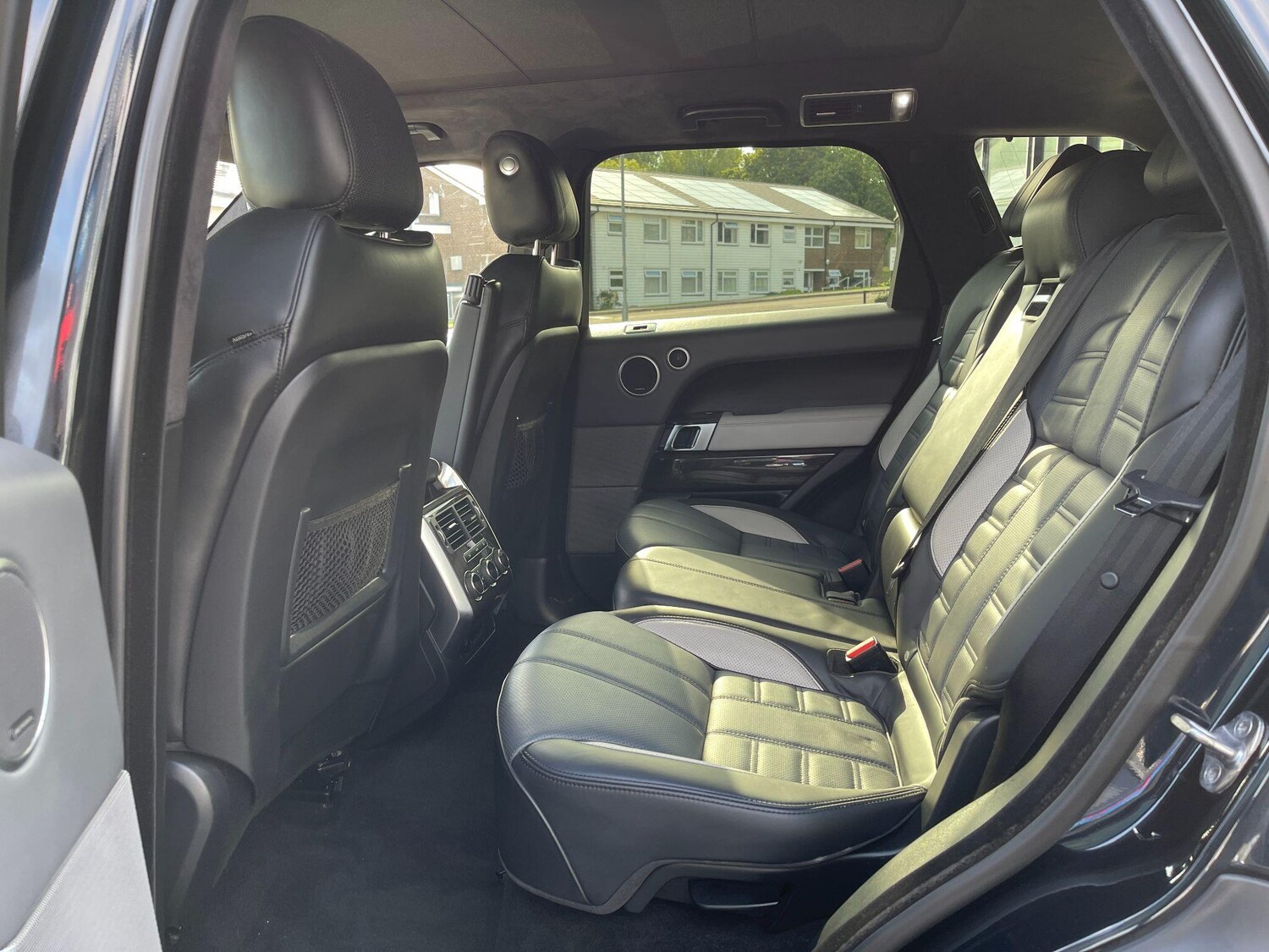 Used Land Rover Range Rover Sport 2015 for sale - 76021073: Photo 37