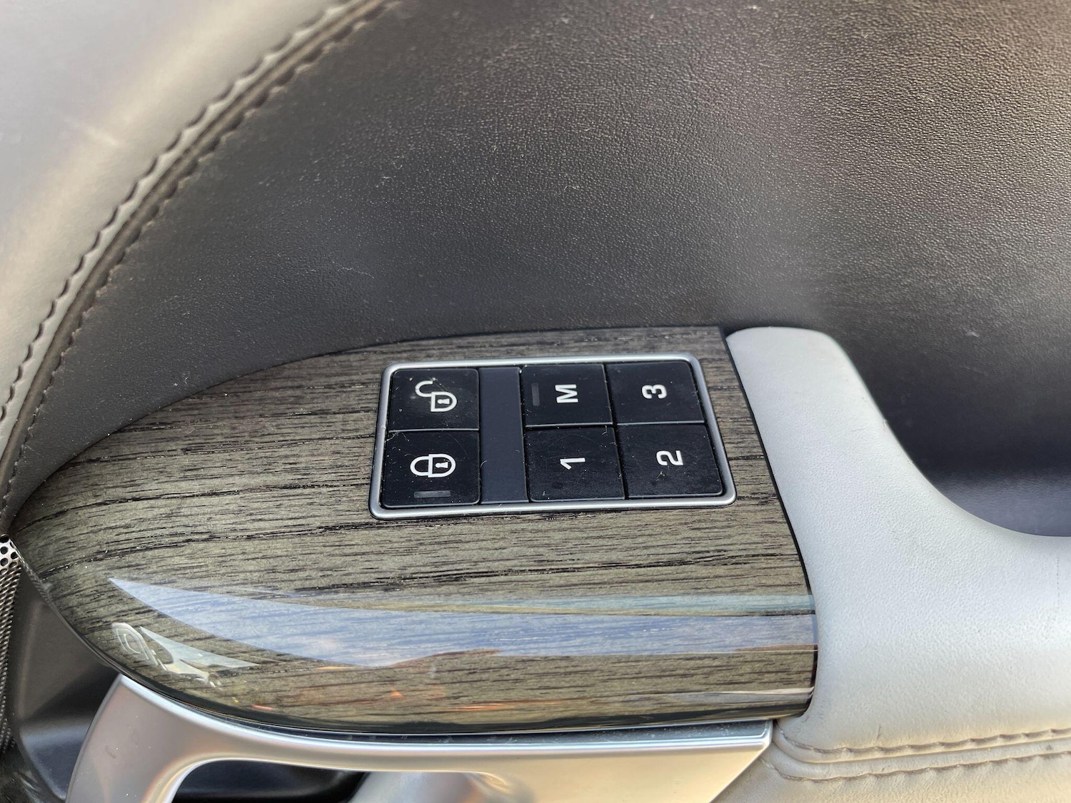 Used Land Rover Range Rover Sport 2015 for sale - 76021073: Photo 41