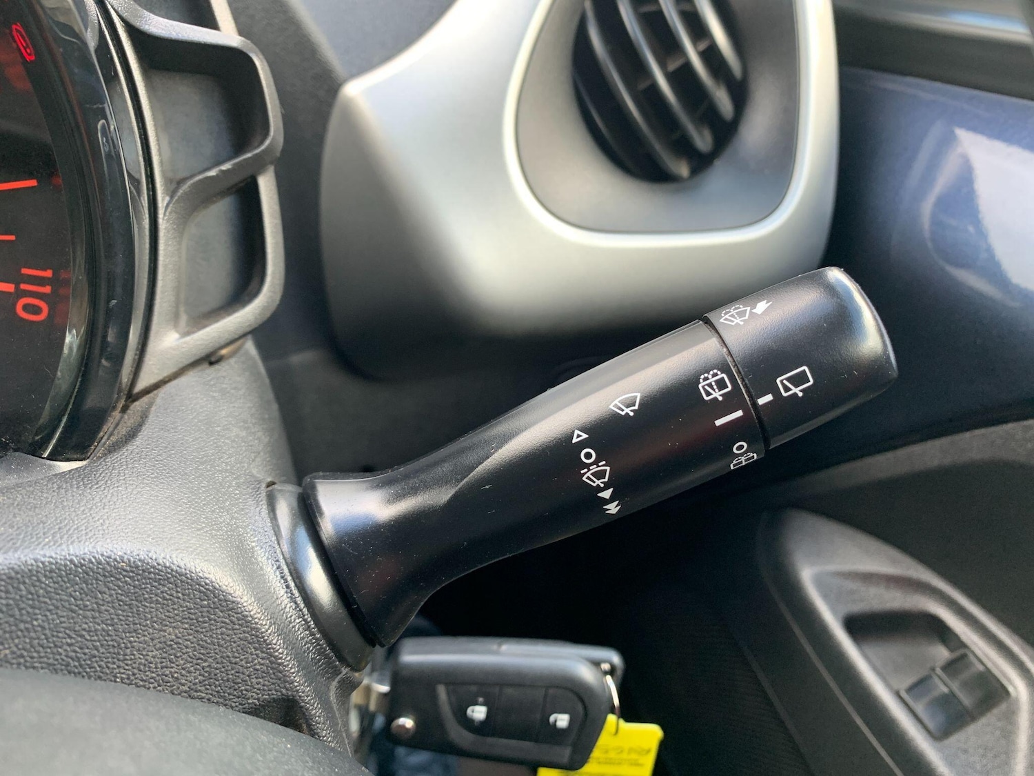 Used Peugeot 108 2015 for sale - 76780778: Photo 12