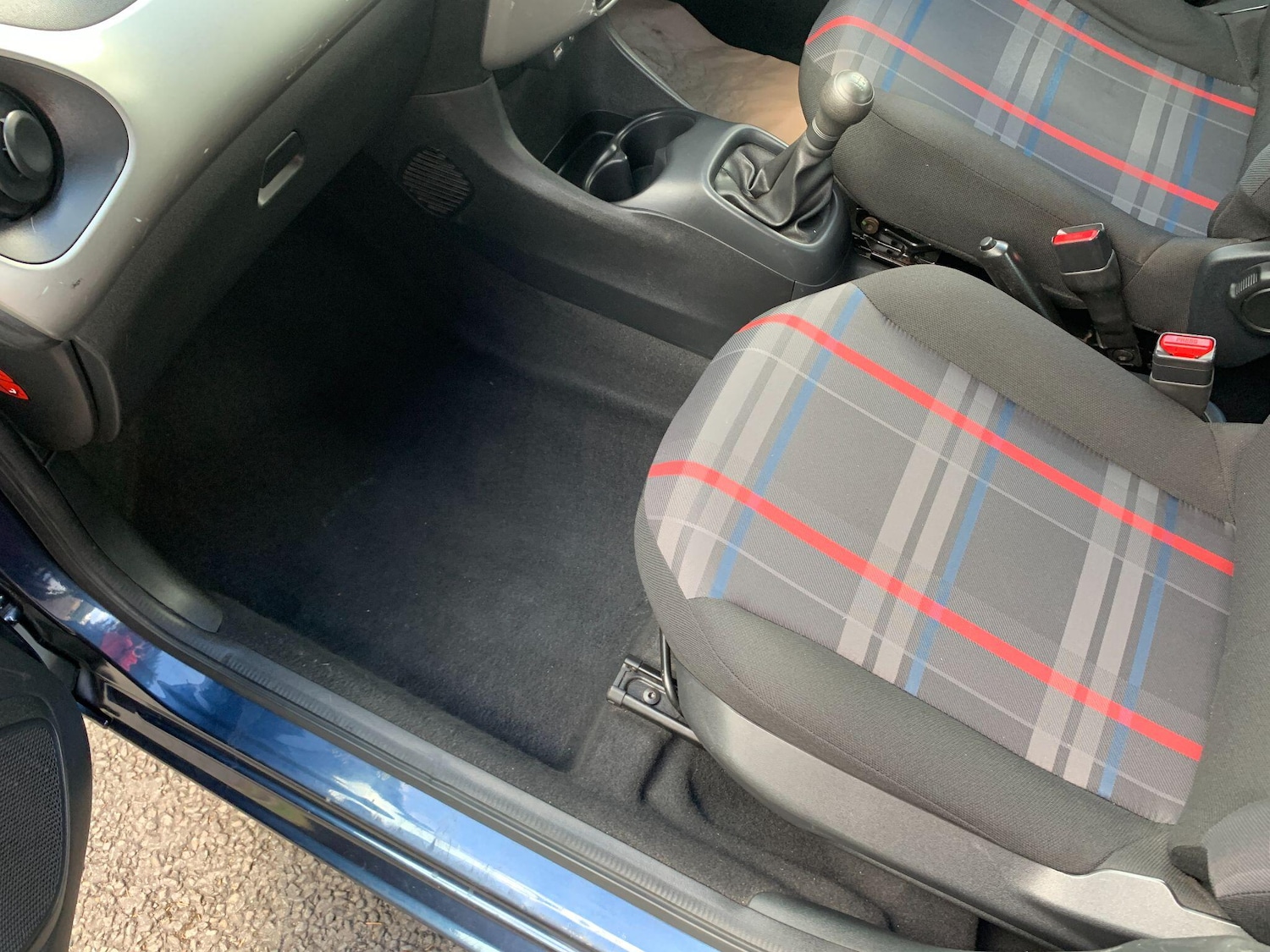 Used Peugeot 108 2015 for sale - 76780778: Photo 15