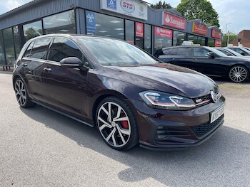 Used Volkswagen Golf 2017 for sale - 78334400: Photo