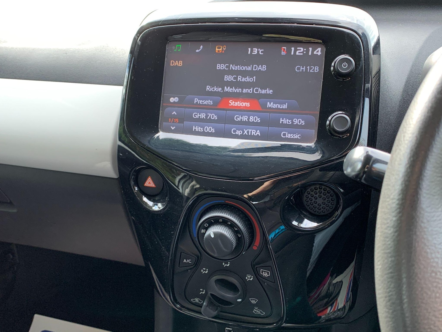 Used Toyota AYGO 2014 for sale - 76409223: Photo 10