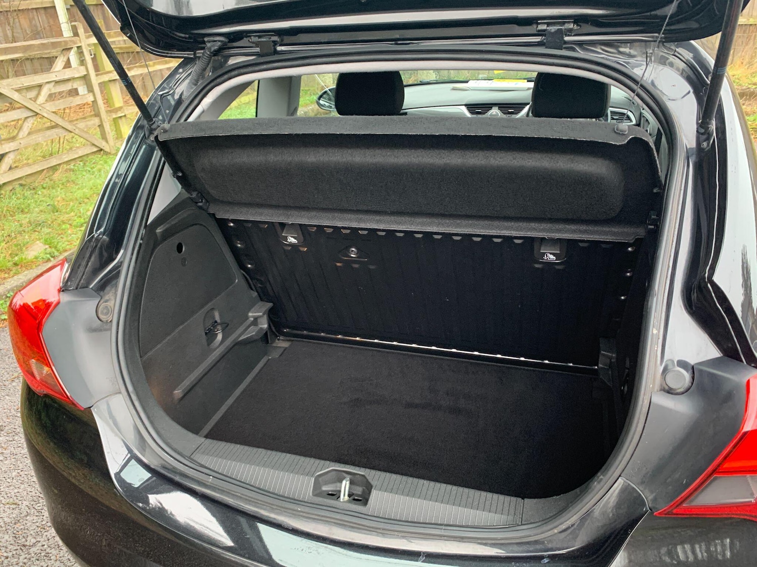 Used Vauxhall Corsa 2015 for sale - 76989719: Photo 24