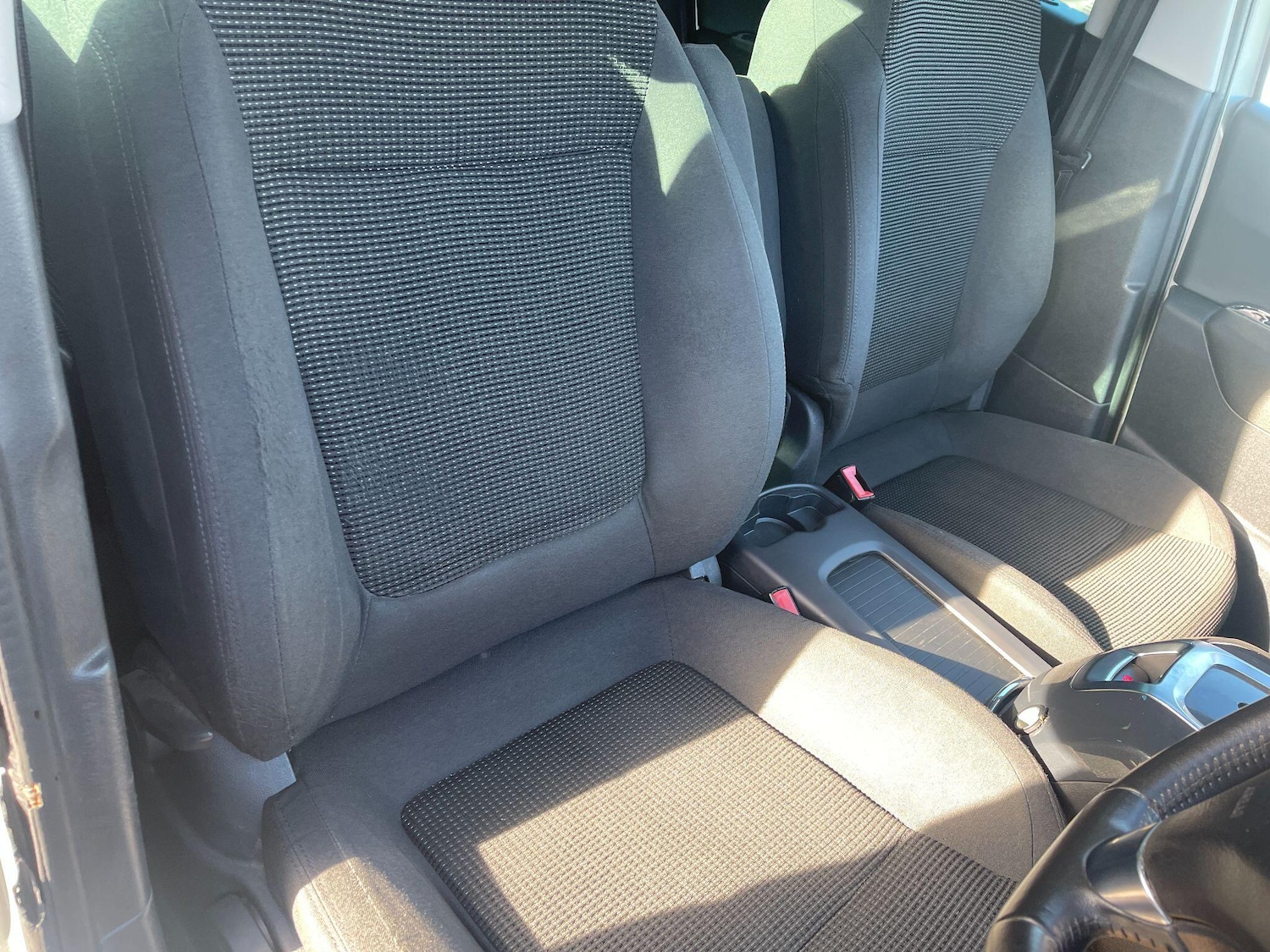 Used Peugeot 5008 2017 for sale - 76013042: Photo 35