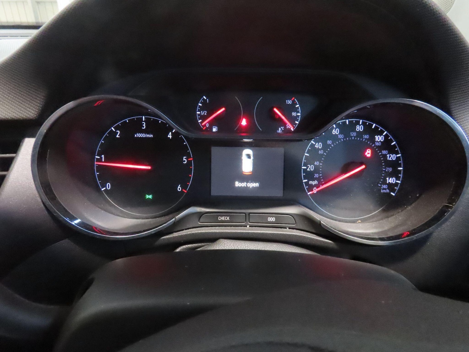 Used Vauxhall Crossland X 2018 for sale - 76964777: Photo 10