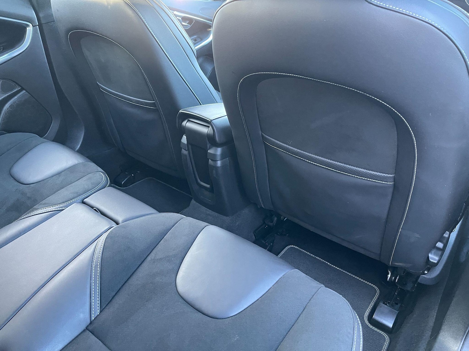 Used Volvo V40 2019 for sale - 77120654: Photo 13