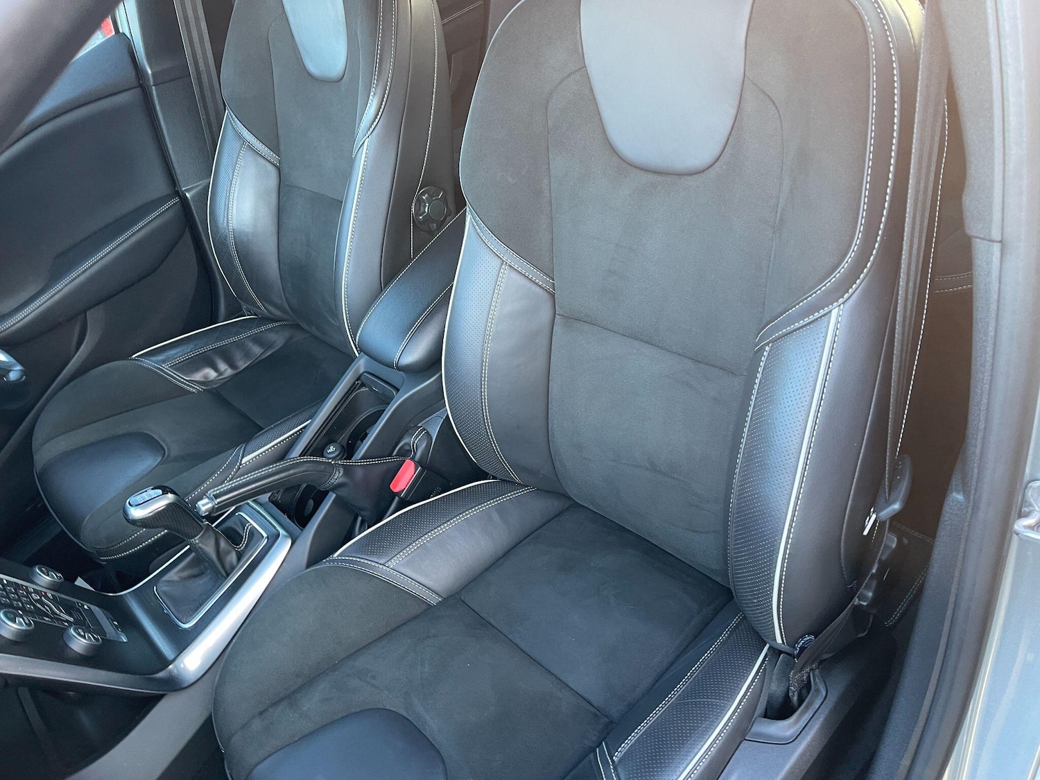 Used Volvo V40 2019 for sale - 77120654: Photo 34