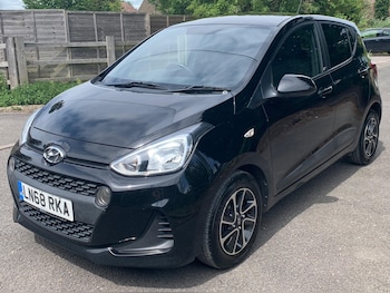 Used Hyundai i10 2018 for sale - 78461871: Photo