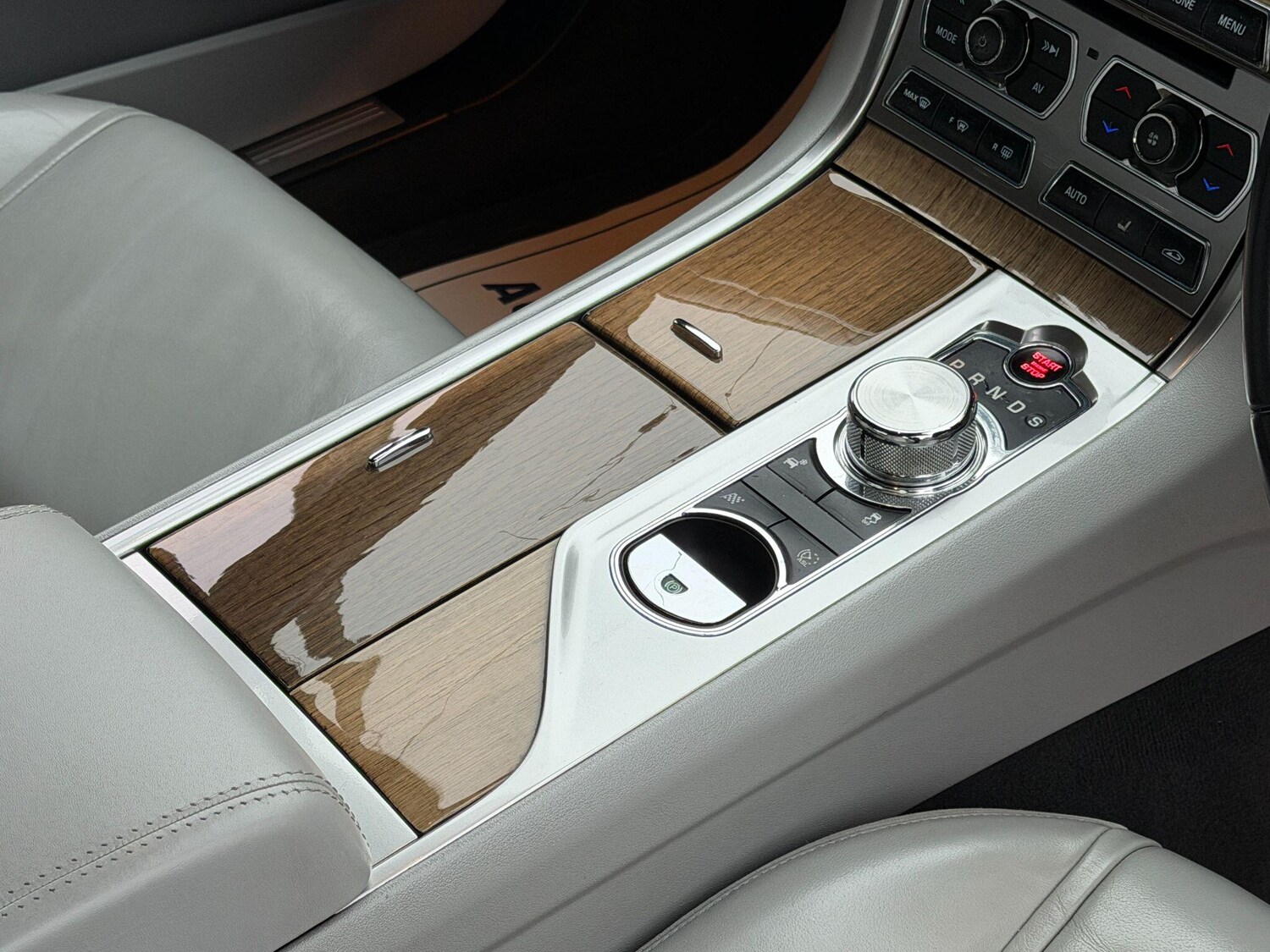 Used Jaguar XF 2013 for sale - 77523677: Photo 18