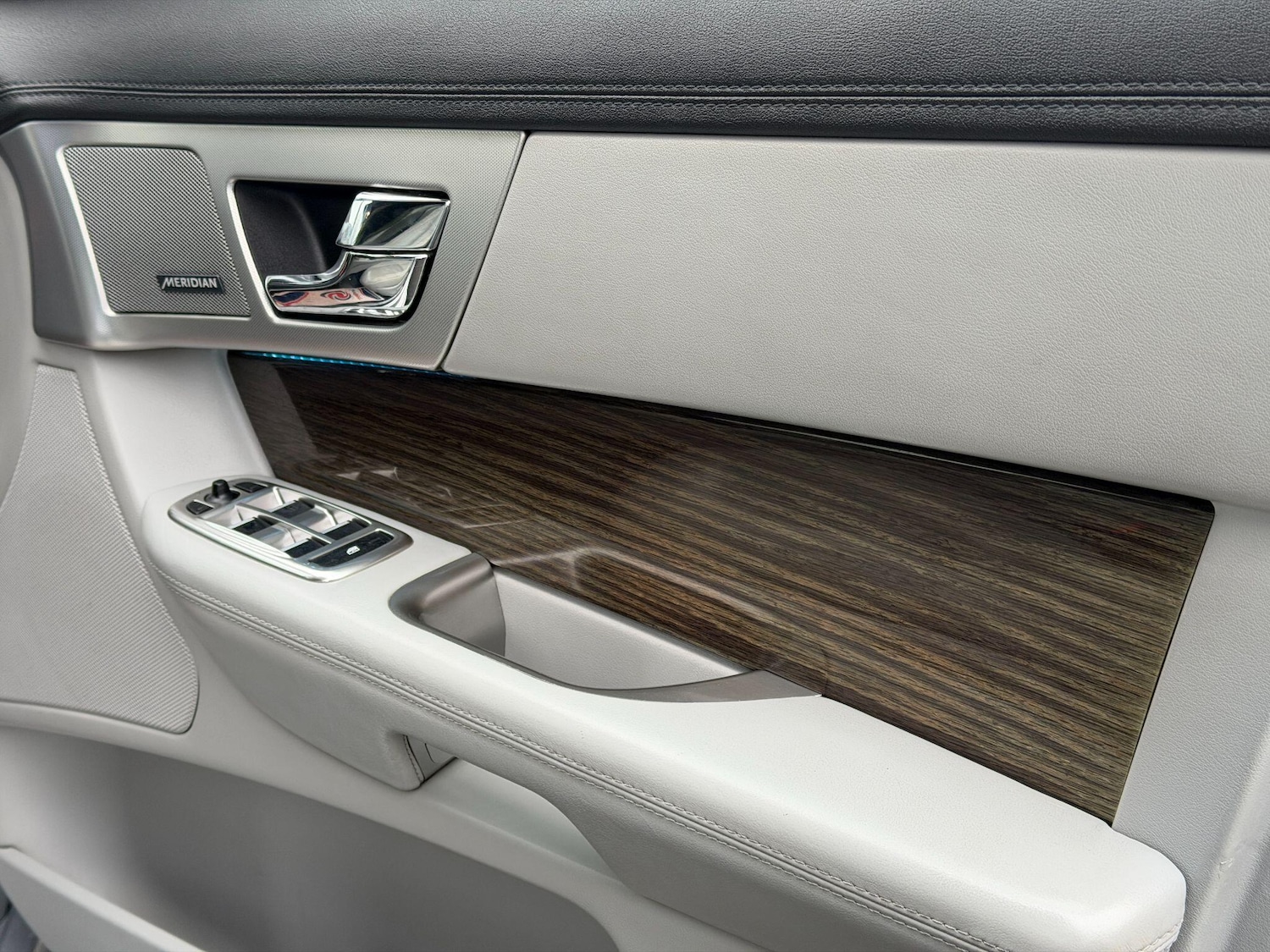 Used Jaguar XF 2013 for sale - 77523677: Photo 19