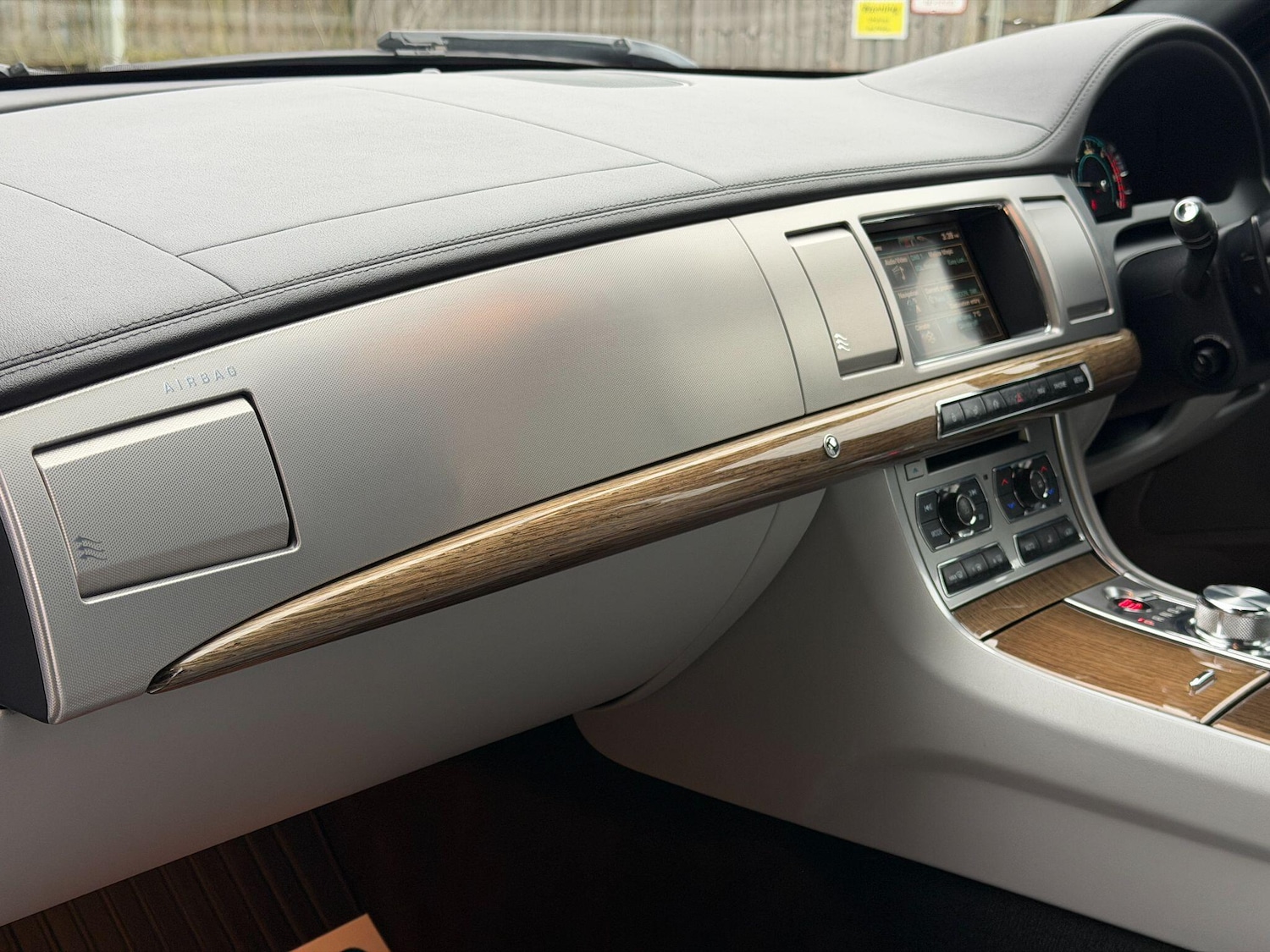 Used Jaguar XF 2013 for sale - 77523677: Photo 20