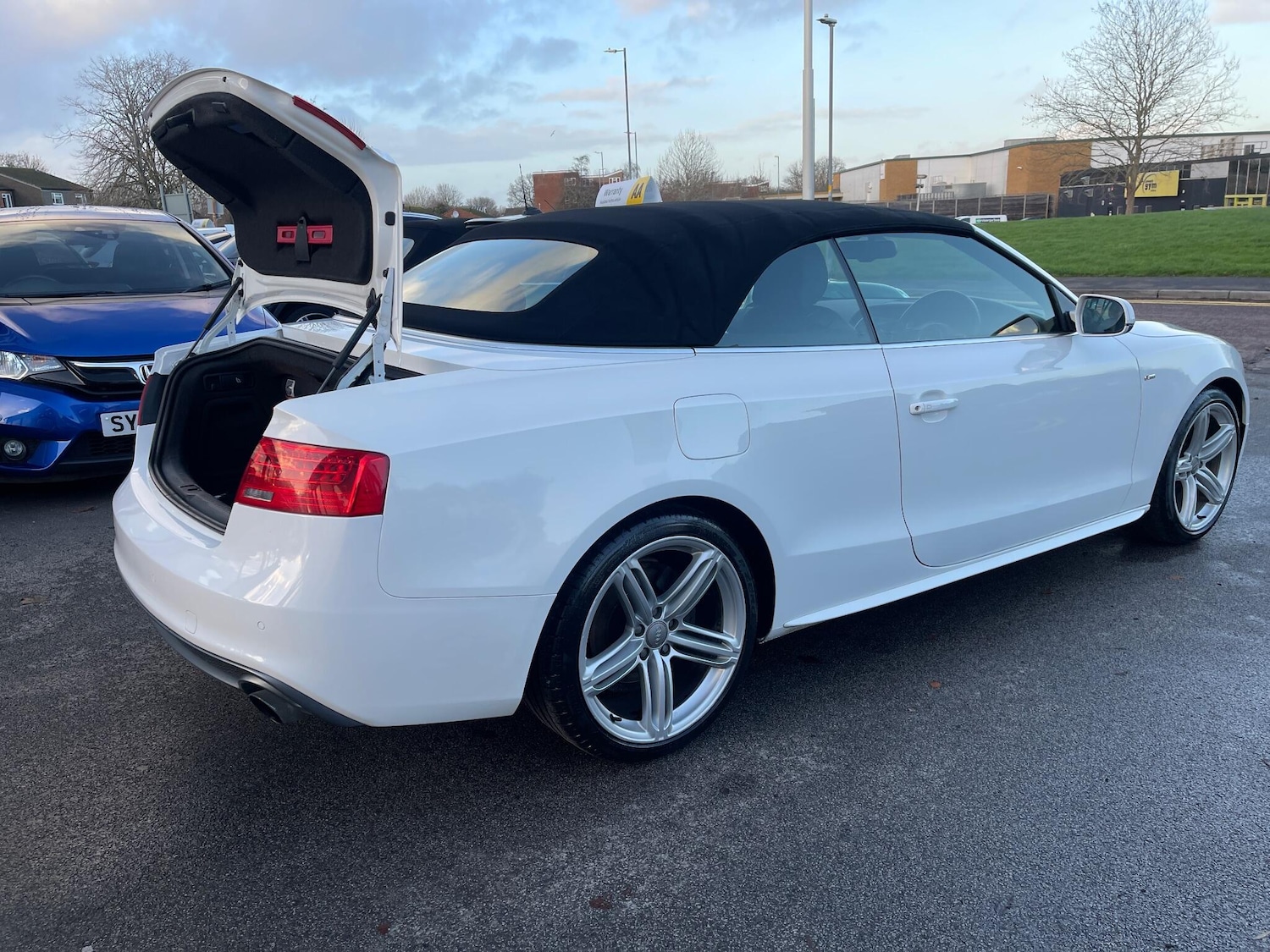 Used Audi A5 Cabriolet 2014 for sale - 76899289: Photo 11