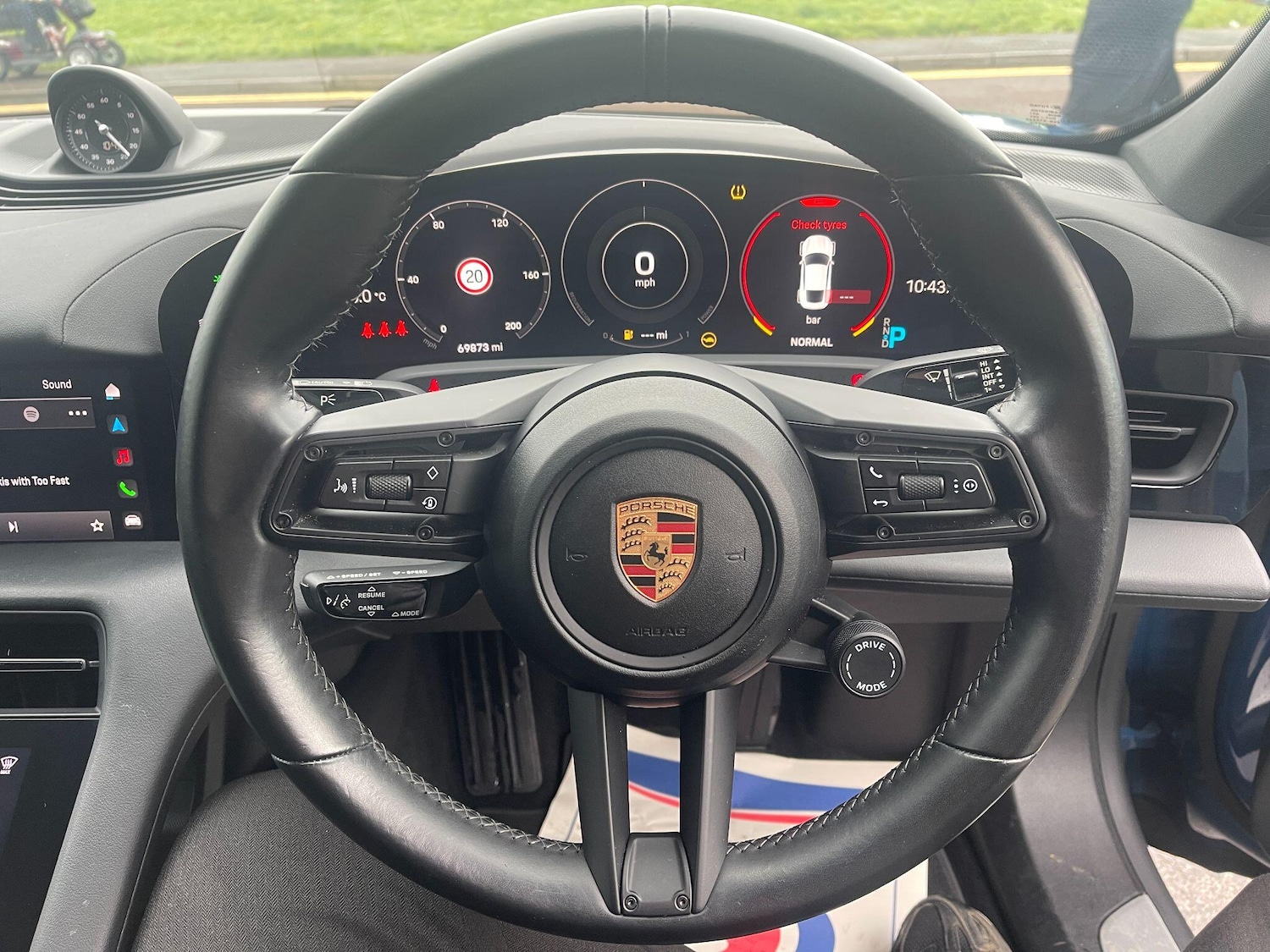 Used Porsche Taycan 2021 for sale - 77175151: Photo 40