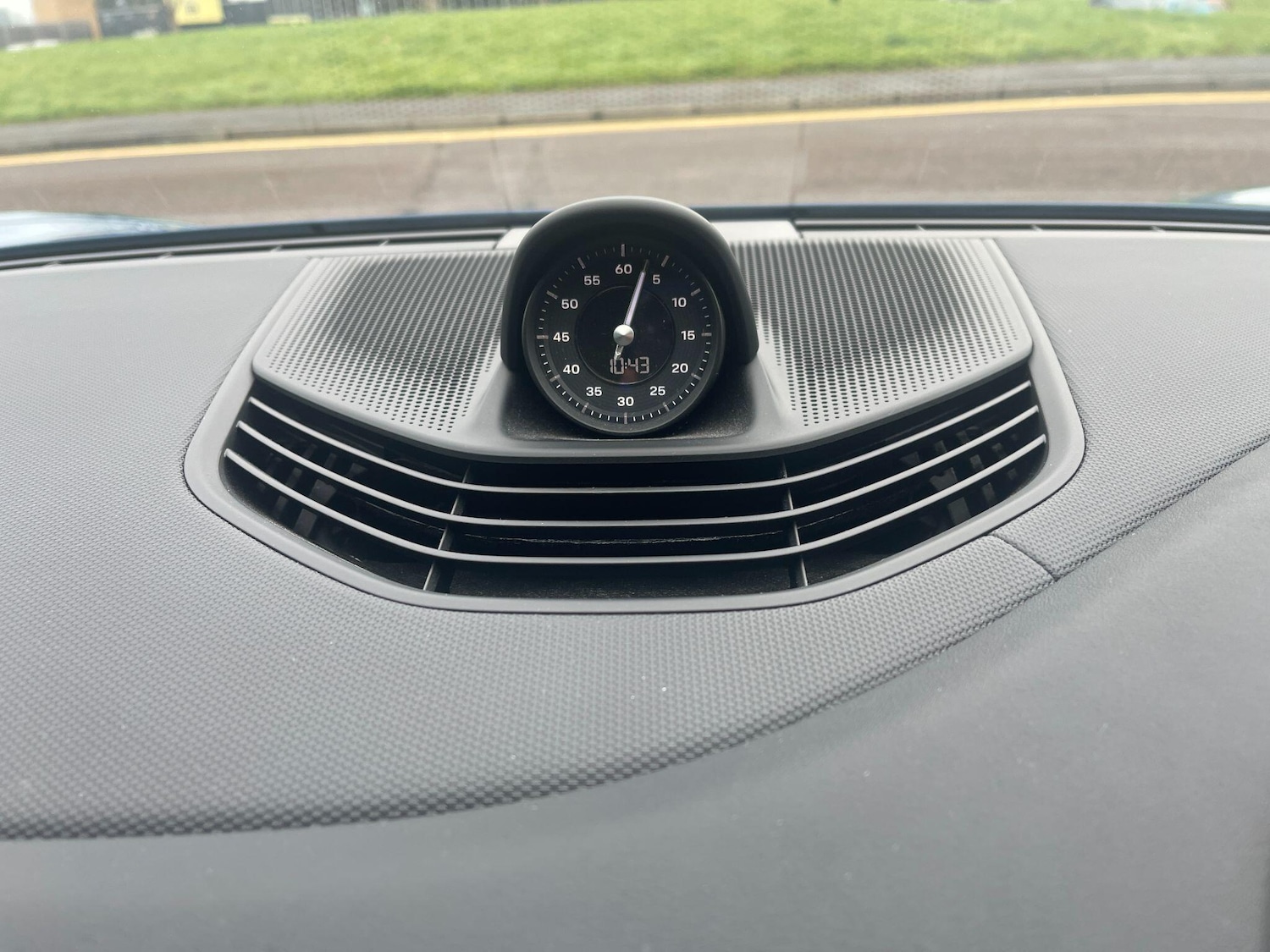 Used Porsche Taycan 2021 for sale - 77175151: Photo 48