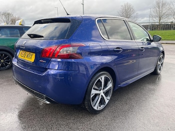 Used Peugeot 308 2018 for sale - 77497000: Photo