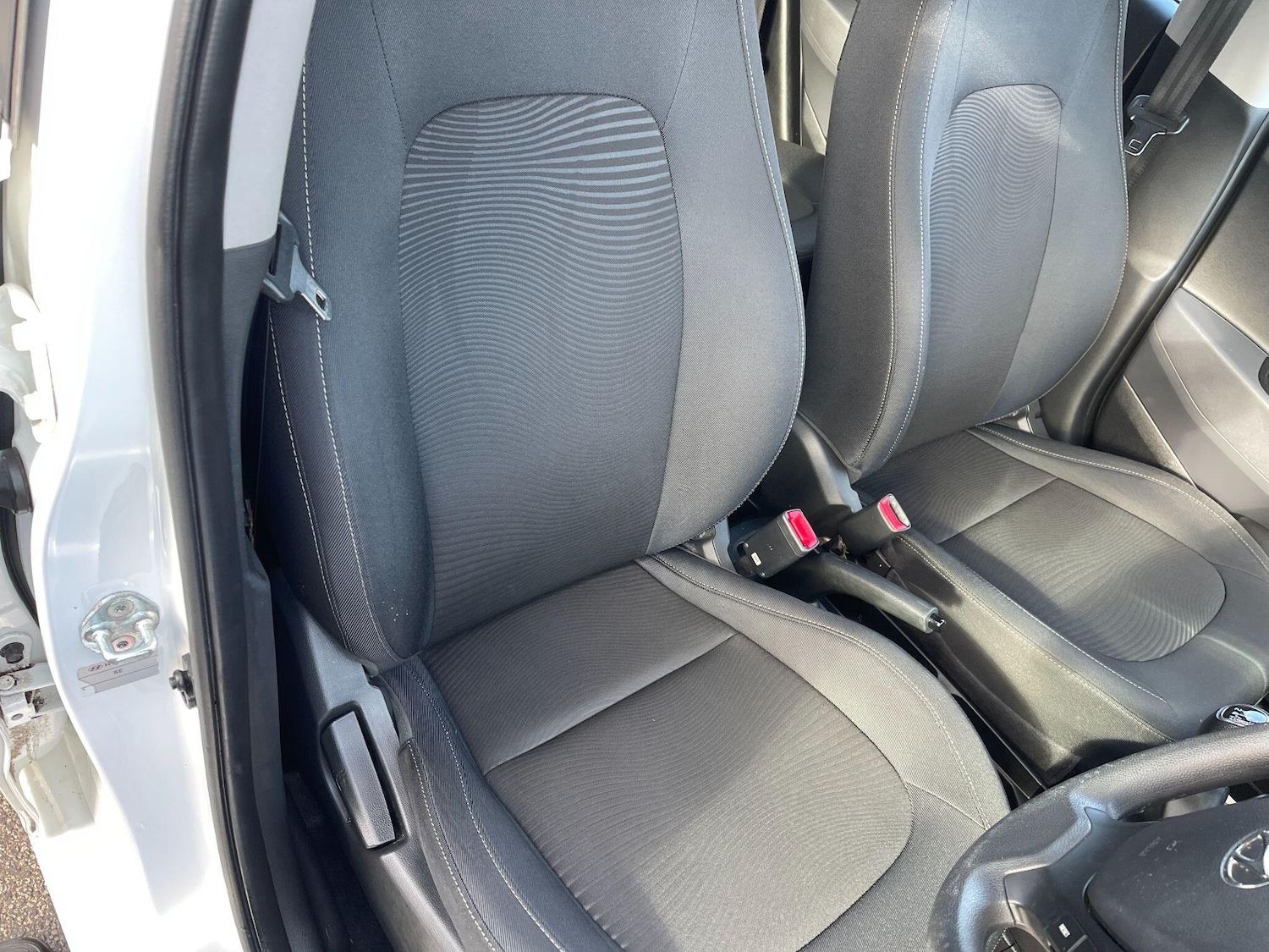 Used Hyundai i10 2017 for sale - 77853857: Photo 13