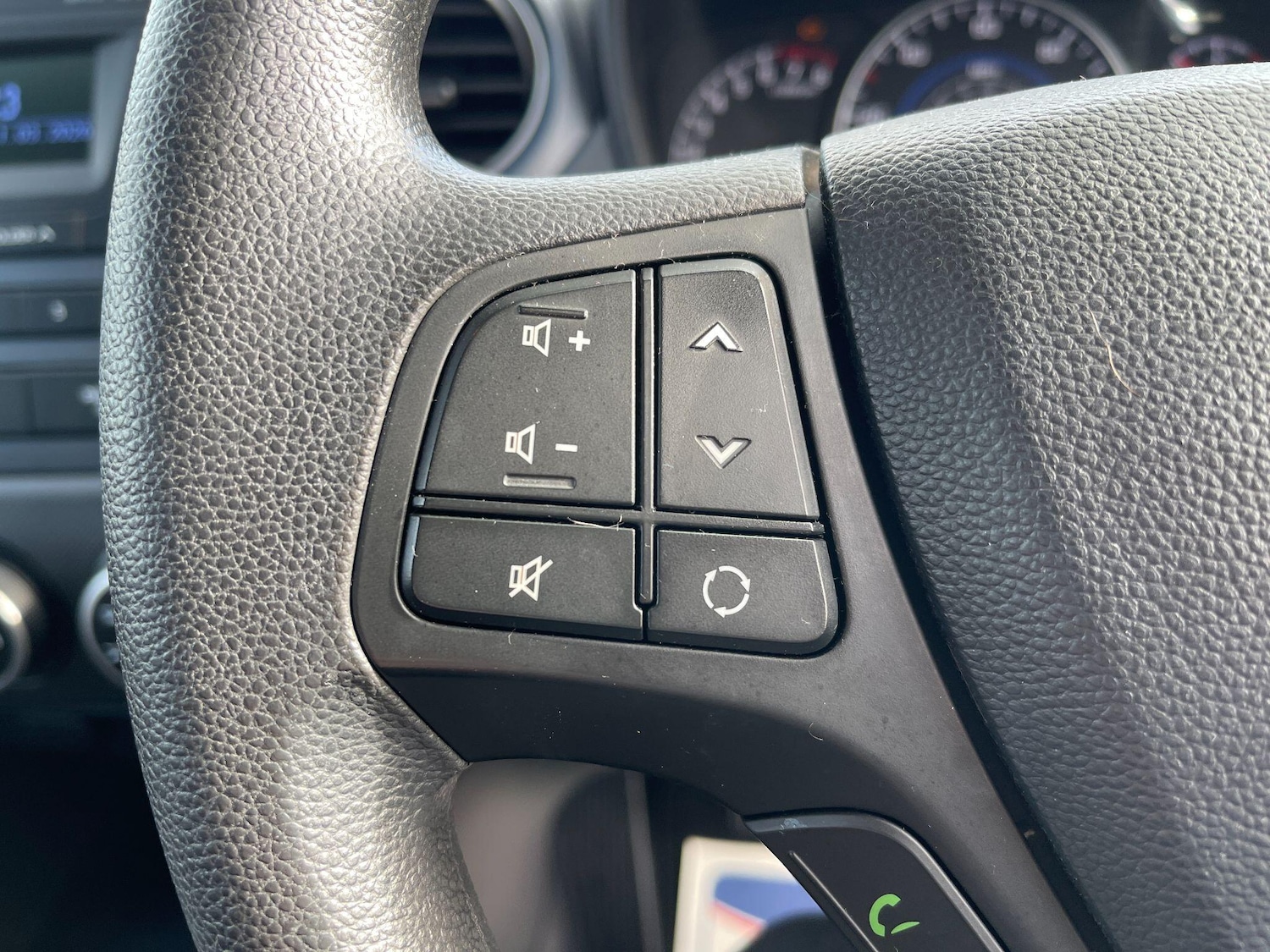 Used Hyundai i10 2017 for sale - 77853857: Photo 19