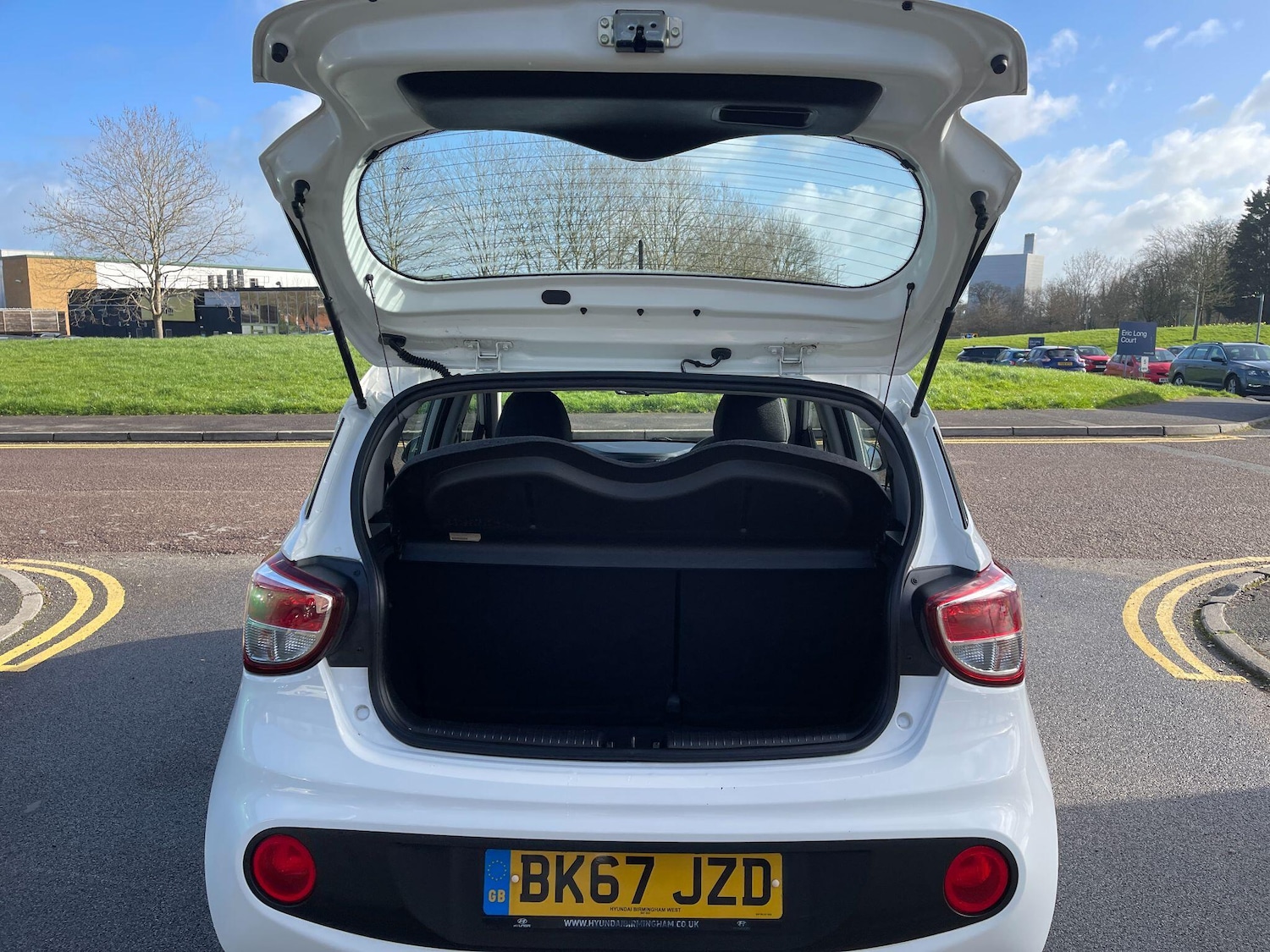 Used Hyundai i10 2017 for sale - 77853857: Photo 35