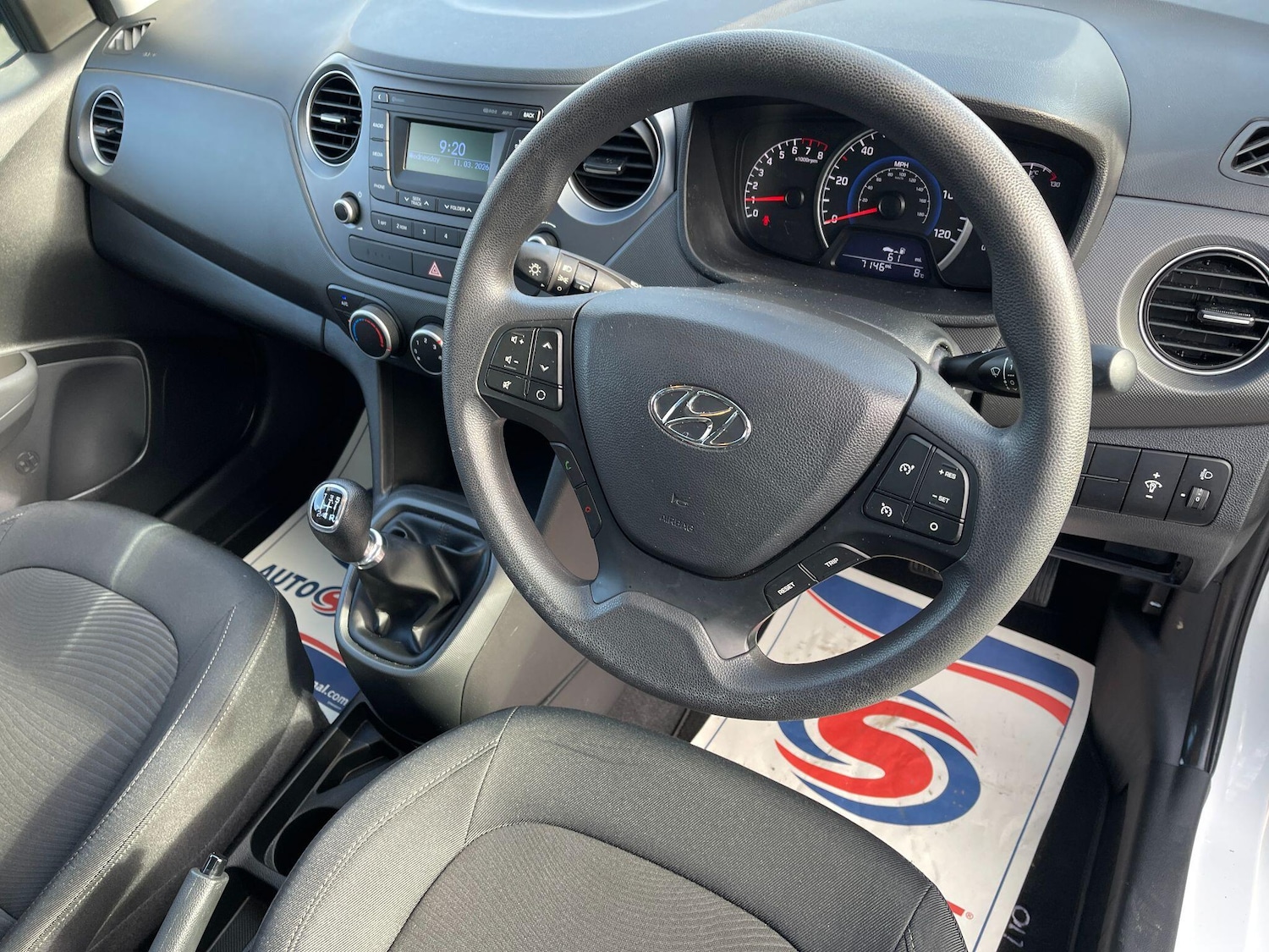 Used Hyundai i10 2017 for sale - 77853857: Photo 37