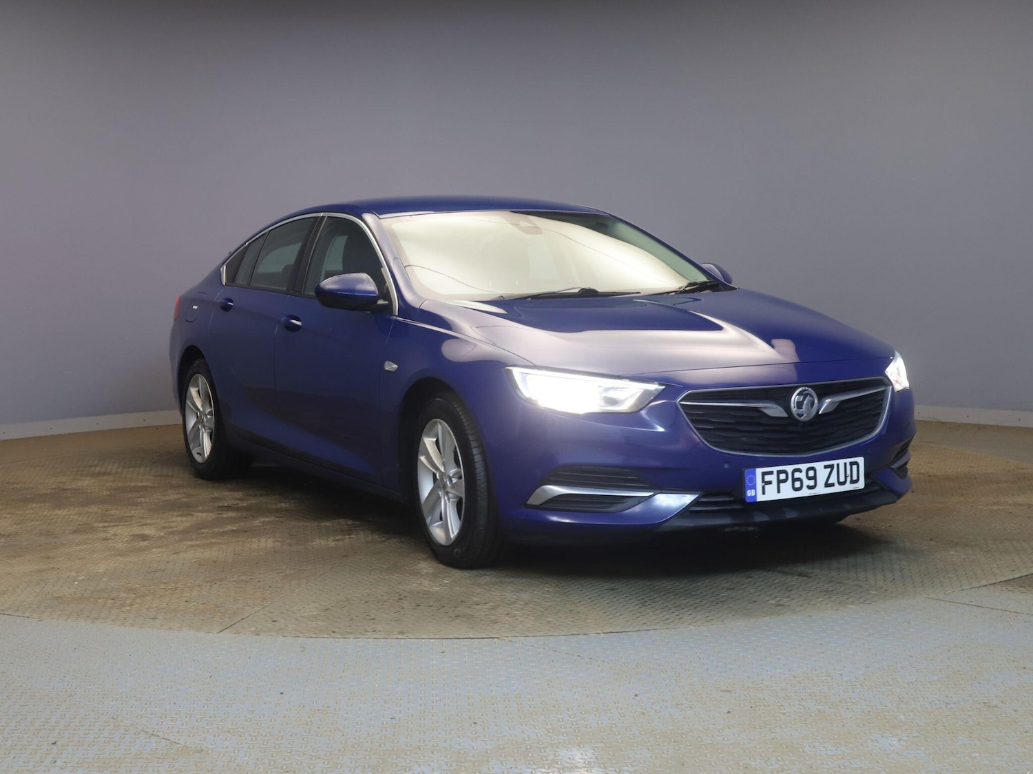 Used Vauxhall Insignia 2020 for sale - 76964489: Photo 1