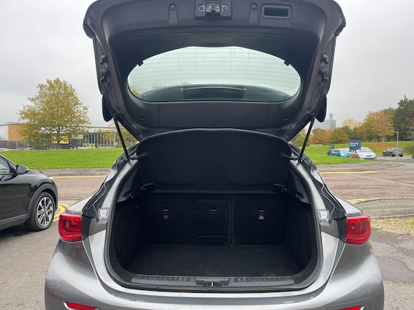 Used Infiniti Q30 2017 for sale - 76295862: Photo 61