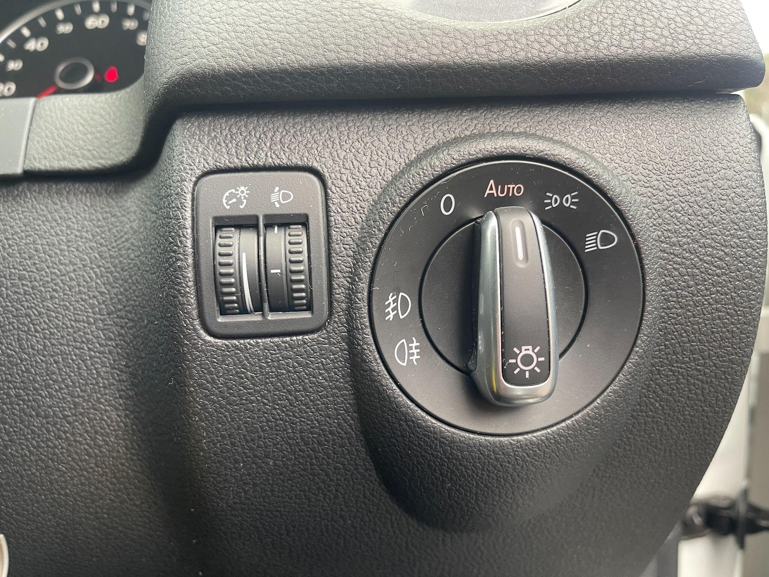 Used Volkswagen Tiguan 2014 for sale - 76522160: Photo 44