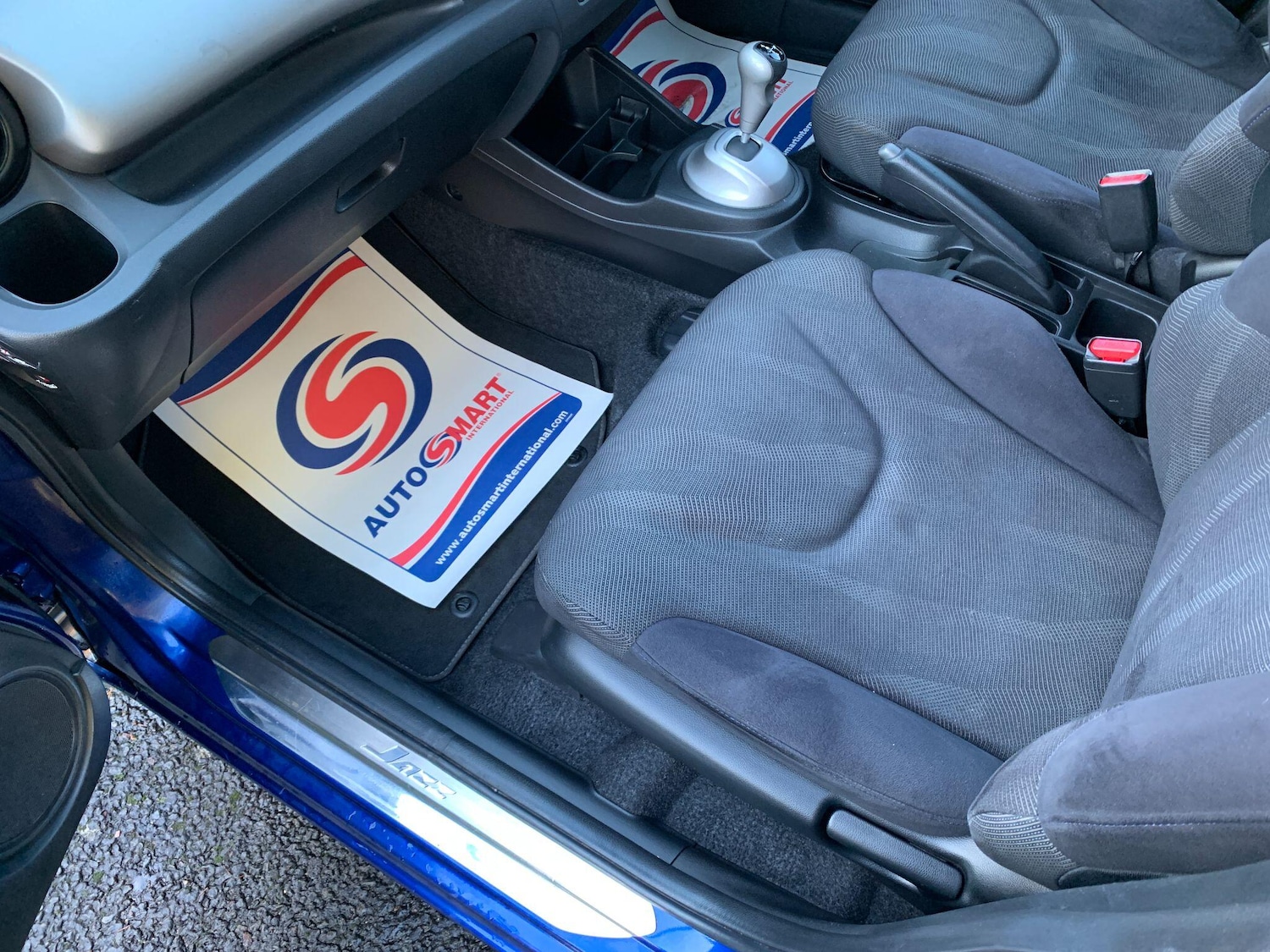 Used Honda Jazz 2010 for sale - 76620450: Photo 15