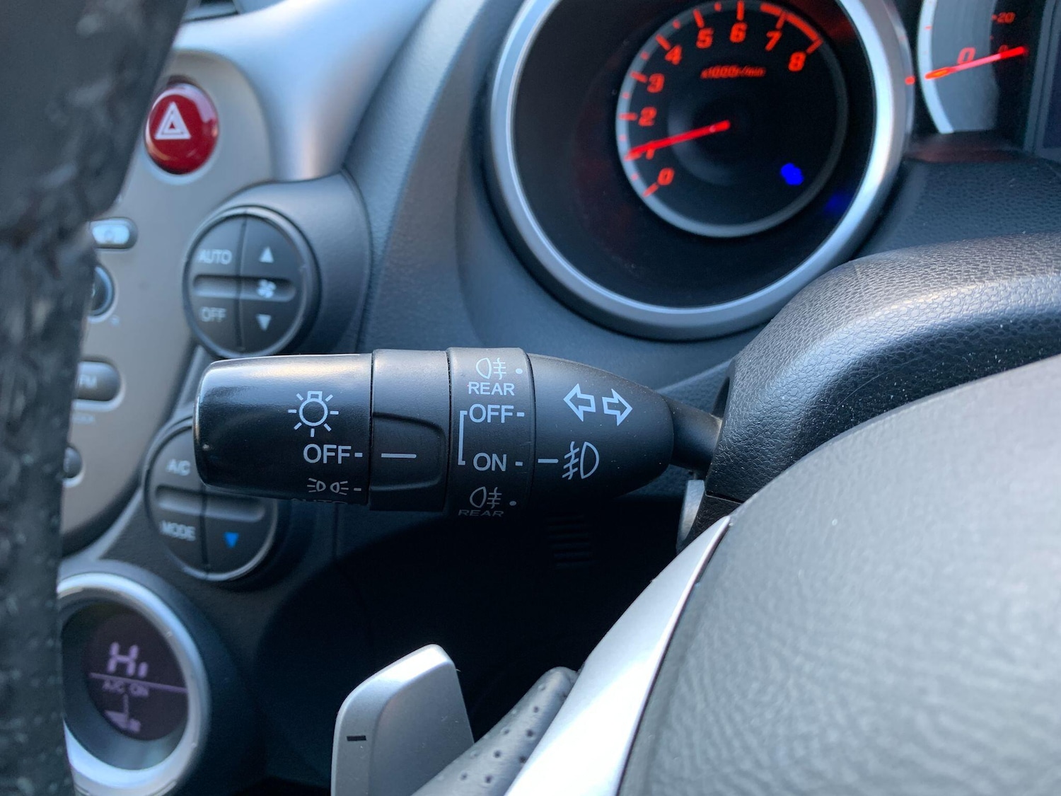 Used Honda Jazz 2010 for sale - 76620450: Photo 24