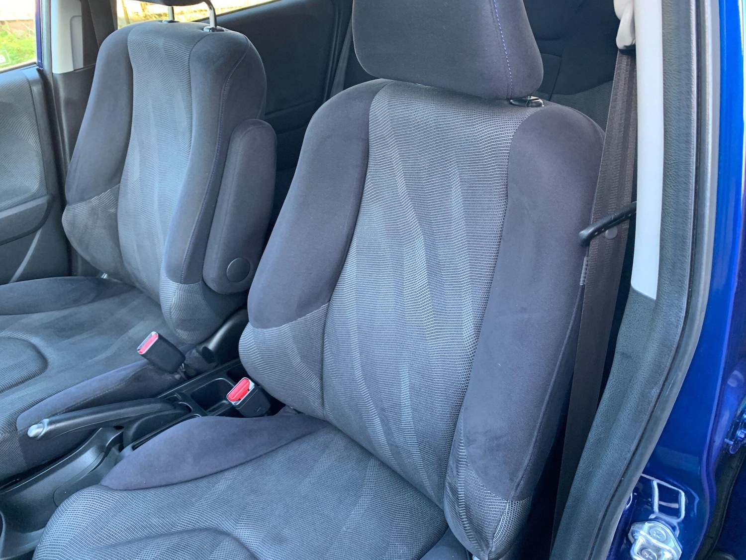 Used Honda Jazz 2010 for sale - 76620450: Photo 5