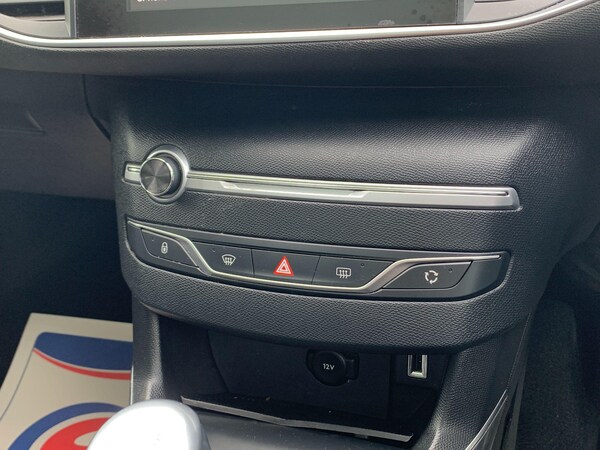 Used Peugeot 308 2018 for sale - 76084301: Photo 12