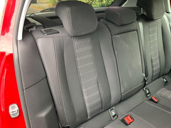 Used Peugeot 308 2018 for sale - 76084301: Photo 20