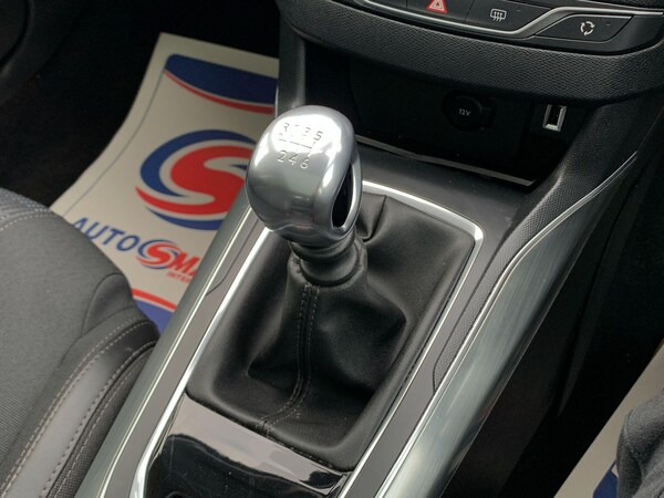 Used Peugeot 308 2018 for sale - 76084301: Photo 26