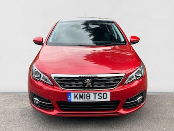 Used Peugeot 308 2018 for sale - 76084301: Photo 2