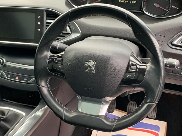 Used Peugeot 308 2018 for sale - 76084301: Photo 8