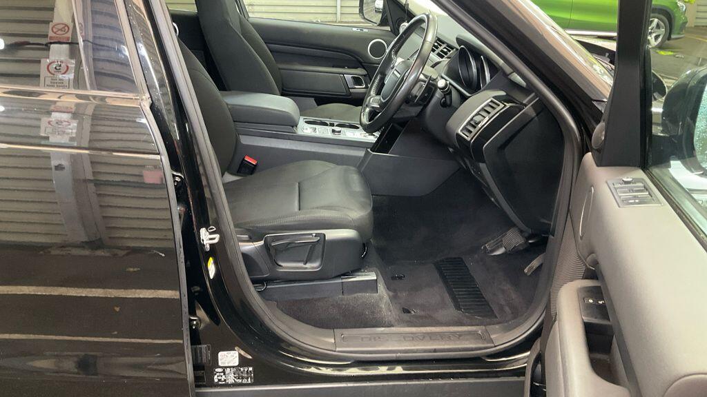Used Land Rover Discovery 2017 for sale - 77074060: Photo 13