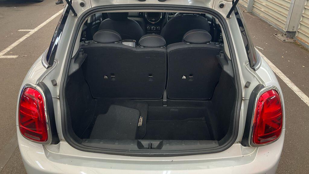 Used MINI Hatch 2018 for sale - 76398615: Photo 11