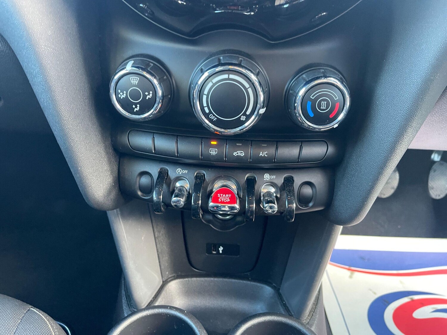 Used MINI Hatch 2018 for sale - 76398615: Photo 20