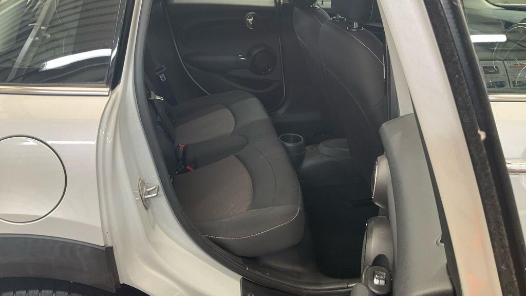 Used MINI Hatch 2018 for sale - 76398615: Photo 9