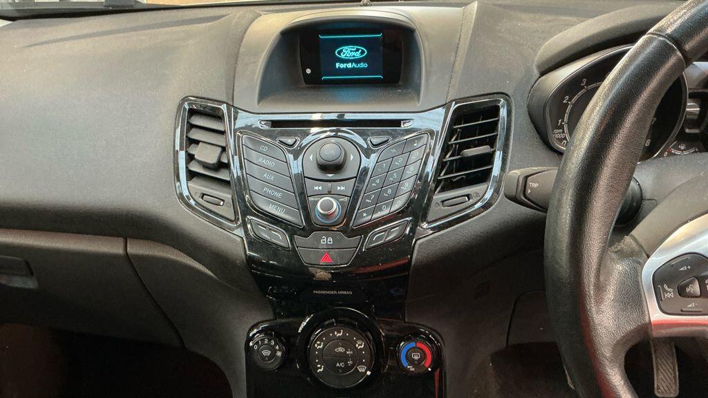 Used Ford Fiesta 2014 for sale - 77484231: Photo 17