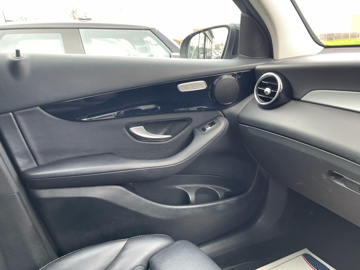 Used Mercedes-Benz GLC 2019 for sale - 77497193: Photo 25