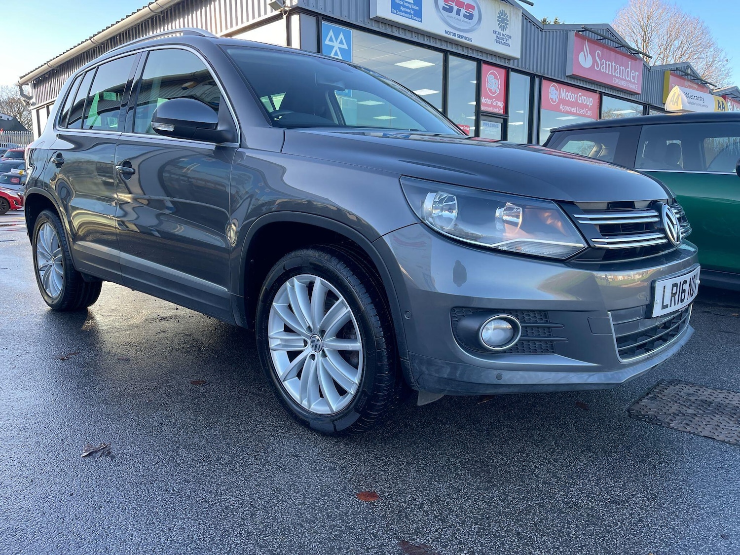 Used Volkswagen Tiguan 2016 for sale - 76597323: Photo 2