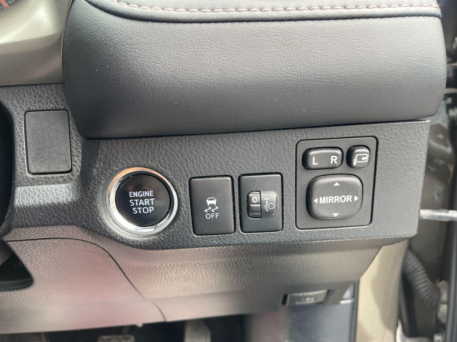 Used Toyota RAV4 2014 for sale - 76759779: Photo 36