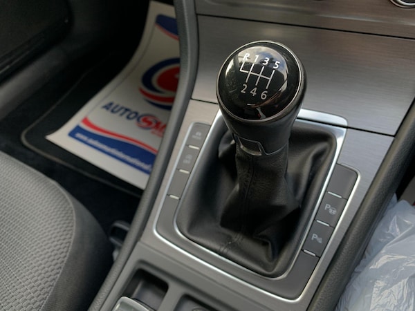 Used Volkswagen Golf 2013 for sale - 76214703: Photo 10